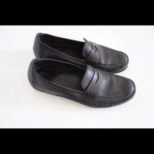 Cole Haan country flats